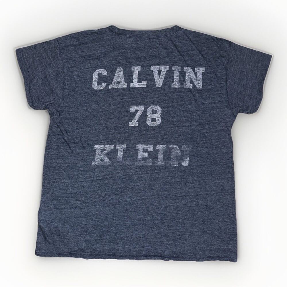 Calvin Klein Stencil Graphic T-Shirt Medium Blue 20x24
